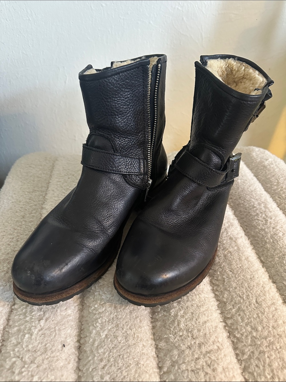 Blackstone Black Leather Sheepskin-Lined Ankle Boots
